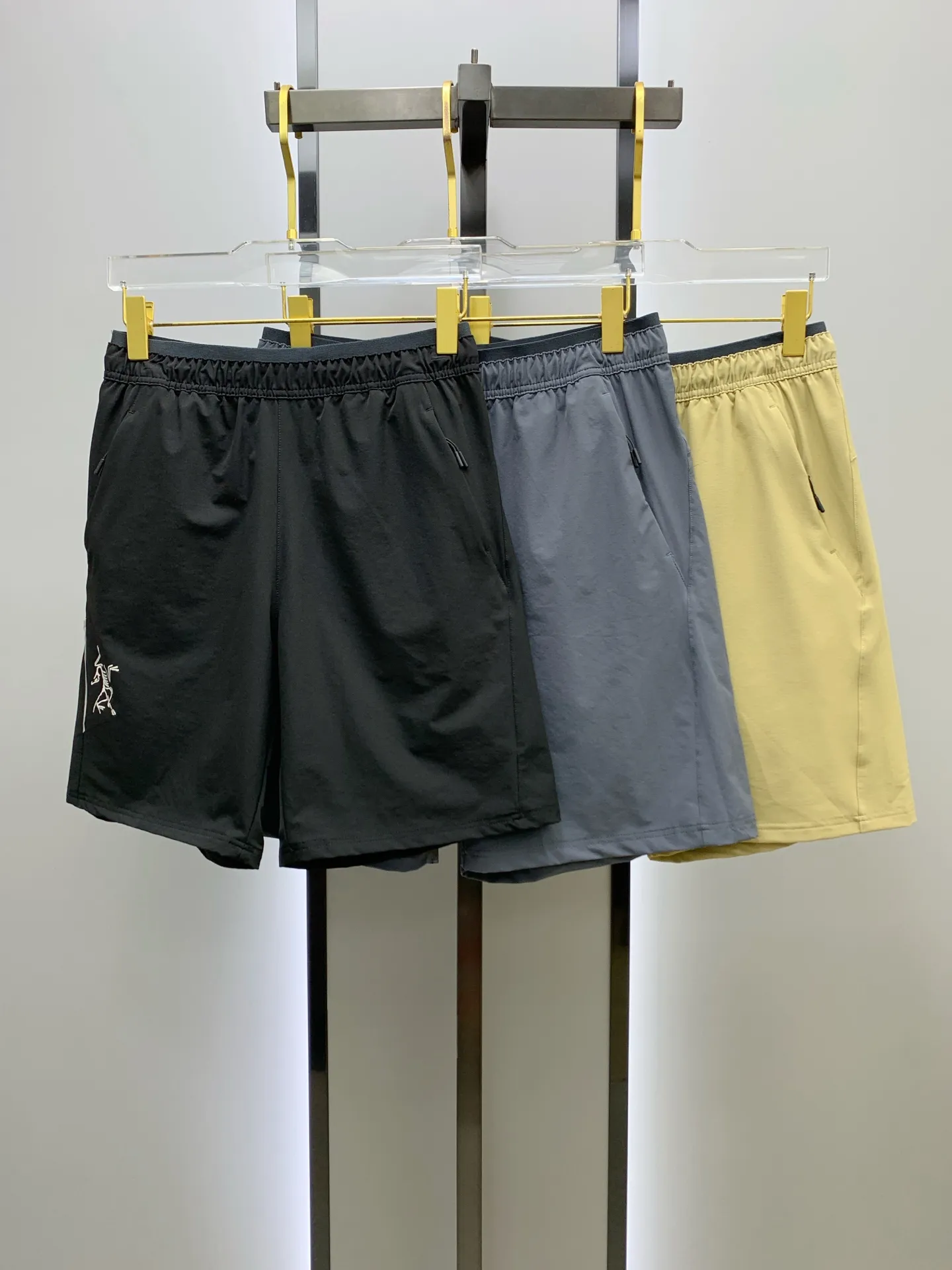 Quality Sizes:S-XXL ：Yellow Black Gray